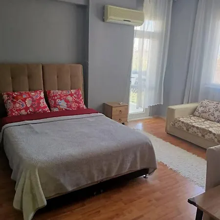 Apartment 3+1 Daire.hizli Wifi,havalimani Plaj, Market Yakin *