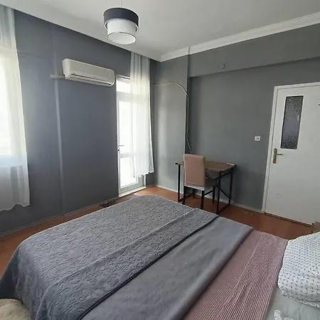 3+1 Daire.hizli Wifi,havalimani Plaj, Market Yakin Apartment *