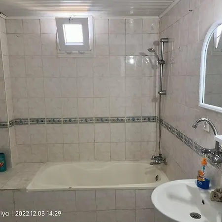 Apartment 3+1 Daire.hizli Wifi,havalimani Plaj, Market Yakin *