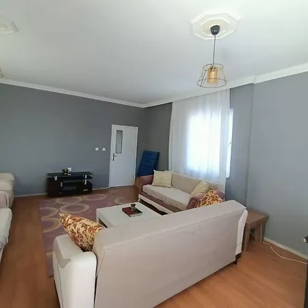 Apartment 3+1 Daire.hizli Wifi,havalimani Plaj, Market Yakin